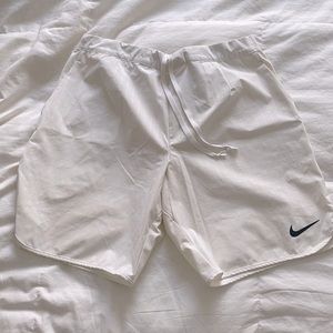 Nike Tennis Gladiator Short, 9’’ size Large